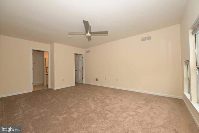 Foto del edificio - 208 Kelly Ct