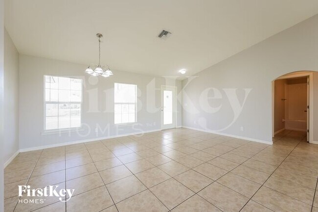 Foto del edificio - 225 NW 25th St