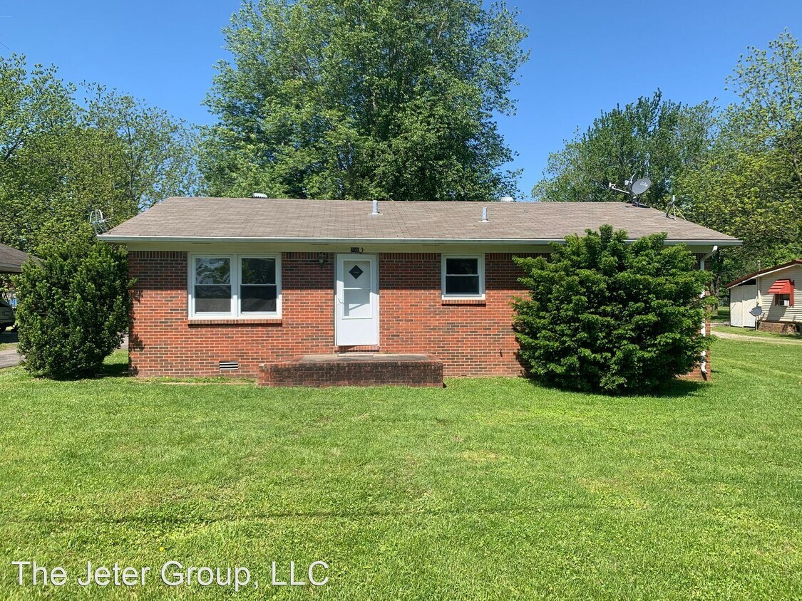 Primary Photo - 2 br, 1 bath House - 700 3RD ST.