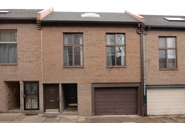 Building Photo - 765 N Ringgold St