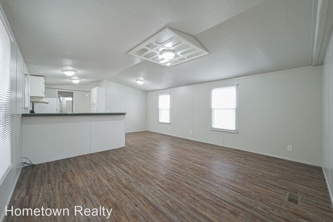 Building Photo - 2 br, 2 bath House - 5283 Beverly Drive