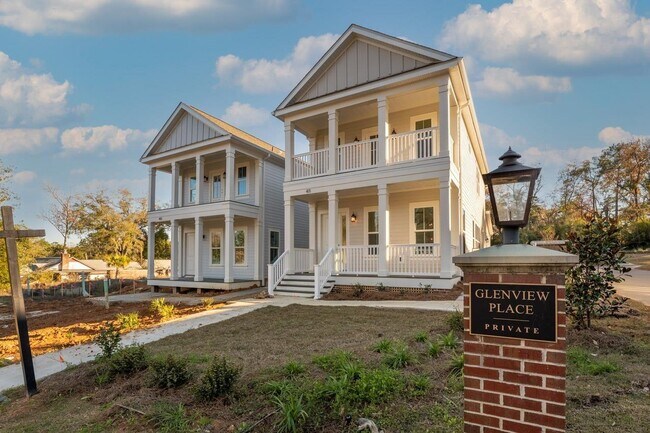 Foto del edificio - 415 Glenview Dr