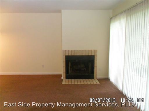 Building Photo - 2896 Davison Ave