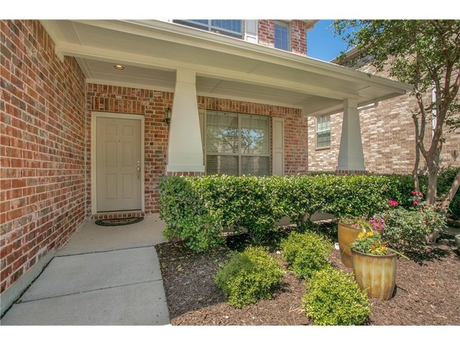 Foto del edificio - 5720 Pebble Ridge Dr