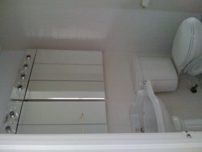 Foto del edificio - 6305 Laurel St