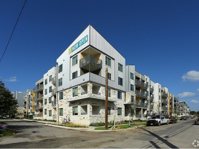 Eastside Station Apartments Austin Tx Building Photo Eastside Station