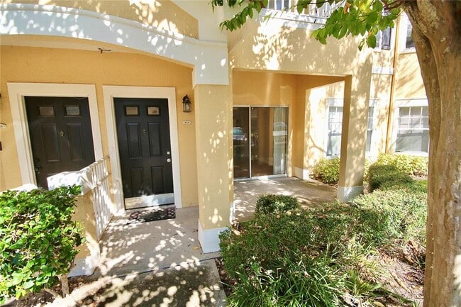 Foto del edificio - 913 Arbor Lakes Cir