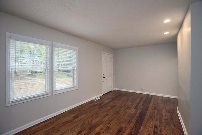 Foto del edificio - Super cute East Atlanta home with secluded...