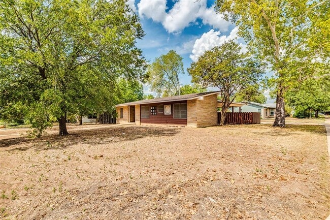 Building Photo - 4622 Philco Dr