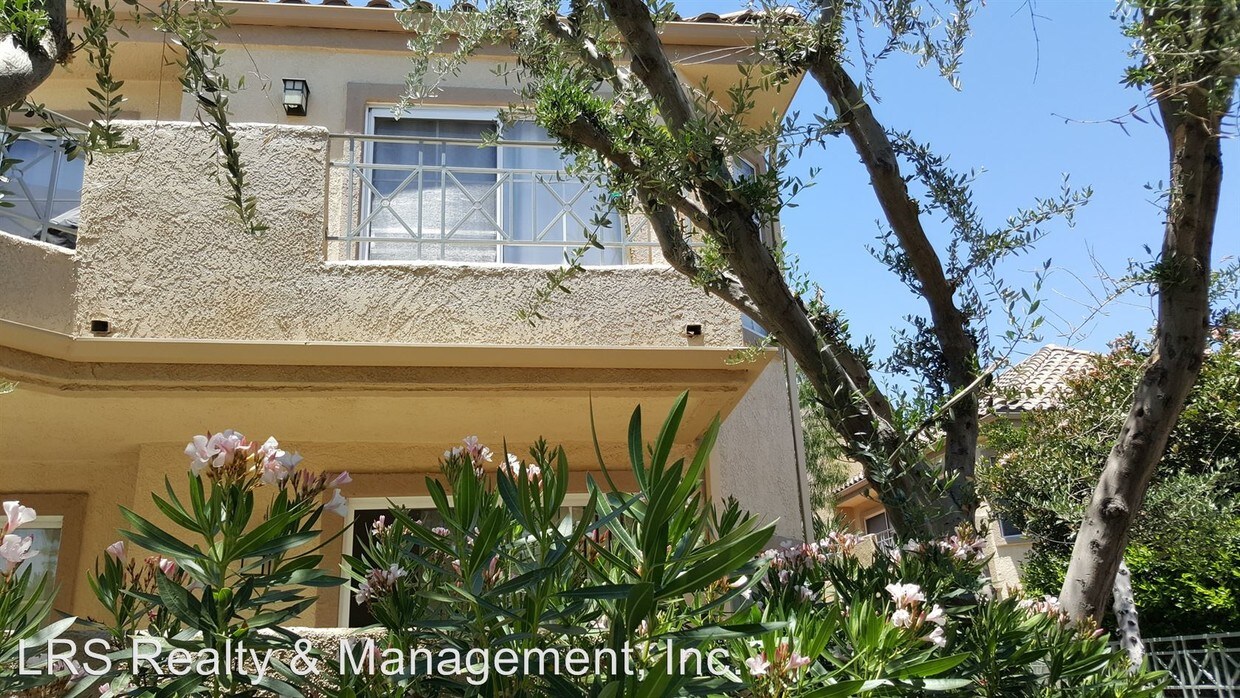 Primary Photo - 23921 Del Monte Dr