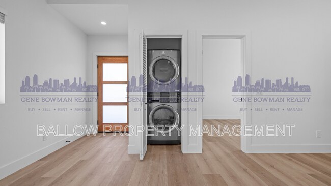 Foto del edificio - 2411 Fleetwood St