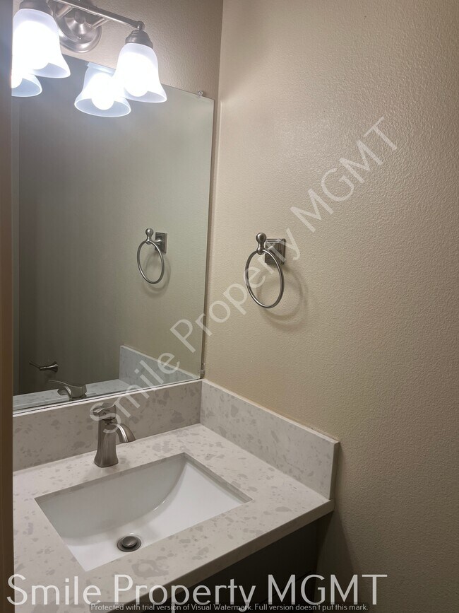 Foto del edificio - 5914 SE 136th Ave