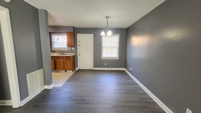 Foto del edificio - Three Bedroom Townhouse for Rent in Spartanburg SC with Move-In Special!
