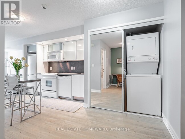 Building Photo - 25 Telegram Mews