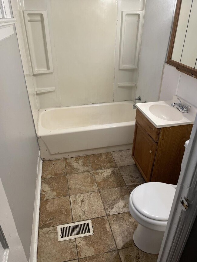 Foto del edificio - 231 Oak St