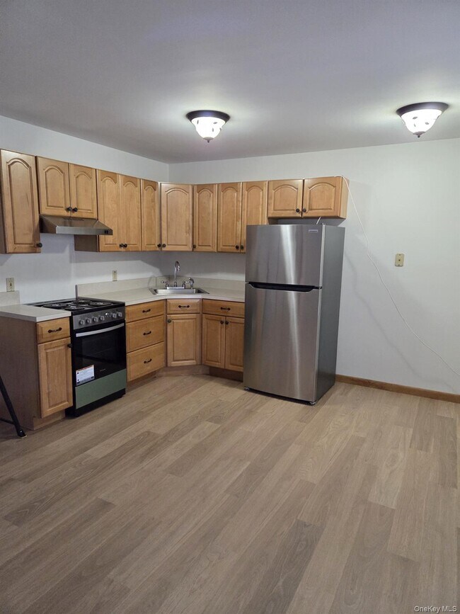 Foto del edificio - 6 Honey Ln W