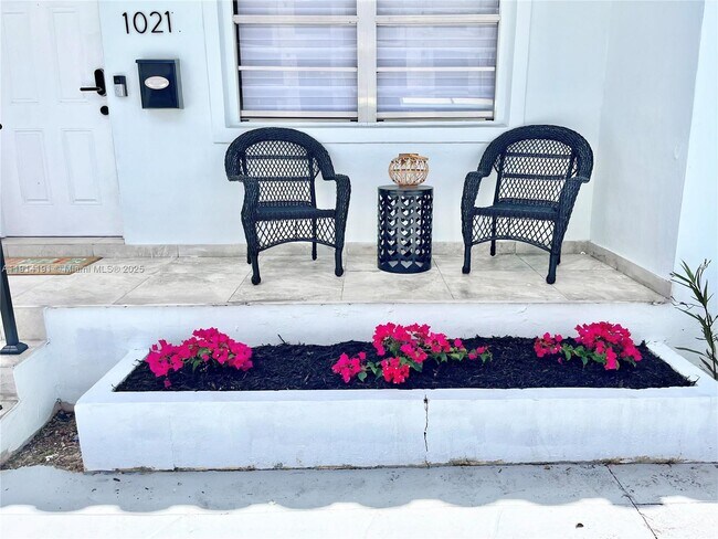 Foto del edificio - 1021 NW 37th Ave