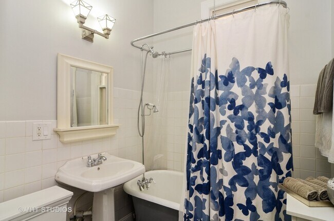 2nd bathroom located on the 1st floor. - 1910 W School St
