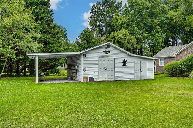 Foto del edificio - Ready to move in 3 Beds 2 Baths!