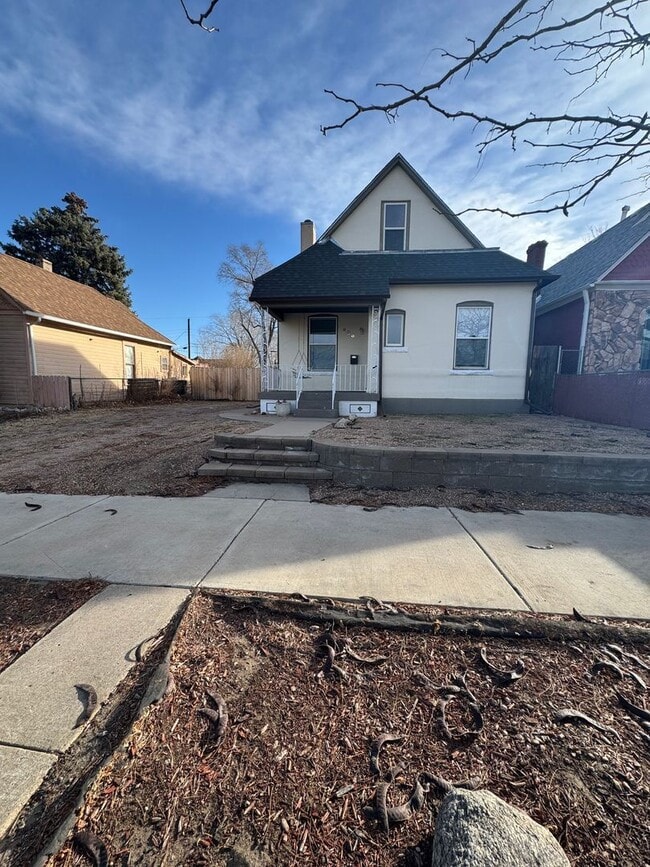 Building Photo - 908 Spruce St