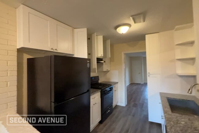 Building Photo - 501 Pamela Dr