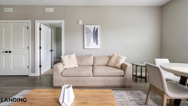 Building Photo - 3050 Steeple Cir