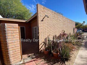 Building Photo - 3411 E Glenn St