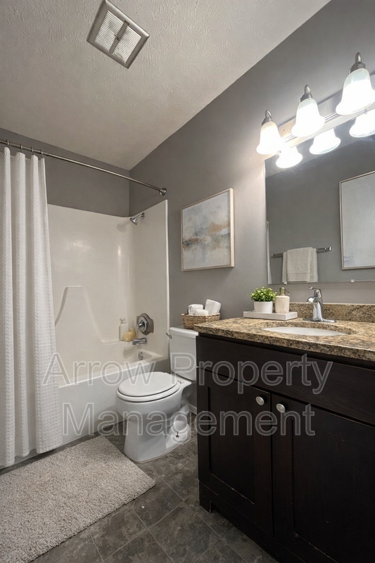 Foto del edificio - 2110 J St