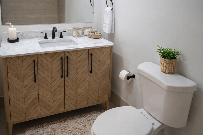 Building Photo - 3001 S Course Dr