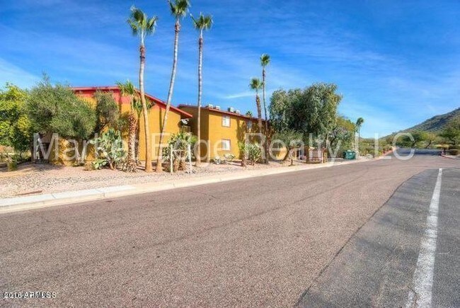 Foto del edificio - 2 Bed at Cave Creek/Greenway