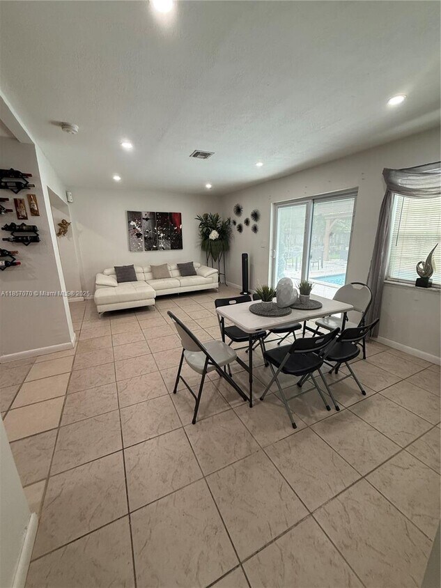 Foto principal - 2231 N 66th Ave