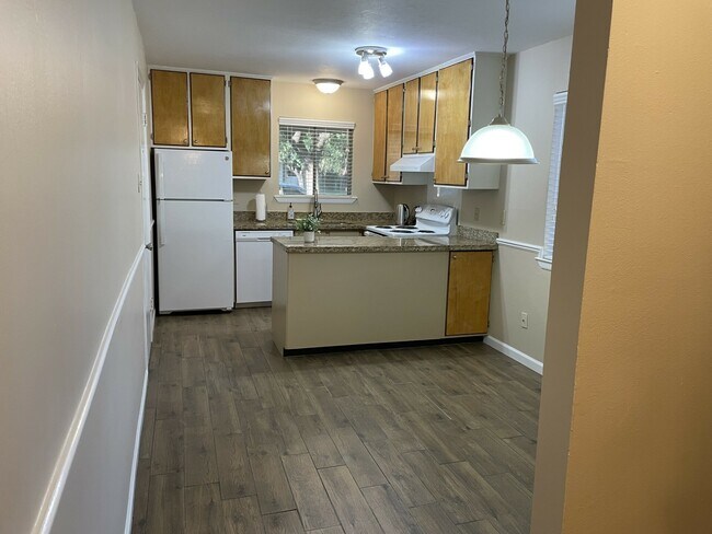 Foto del edificio - 1710 Trinity Pl