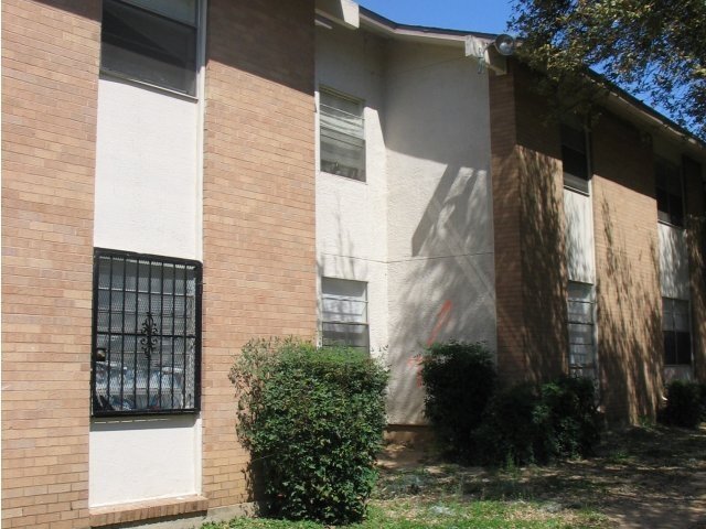 Building Photo - 7203 S Loop 12
