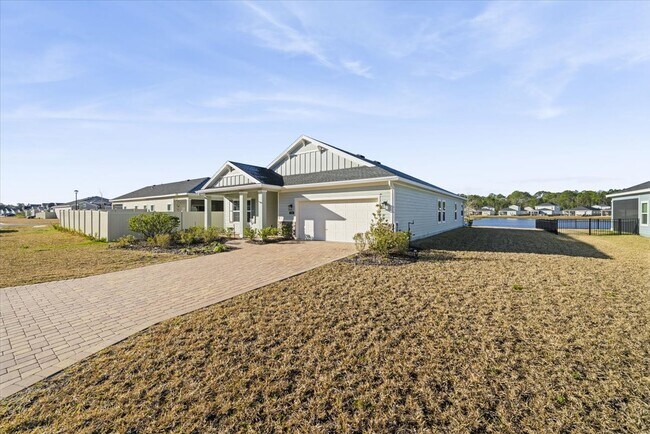 Foto del edificio - 100 Lake Sinclair St