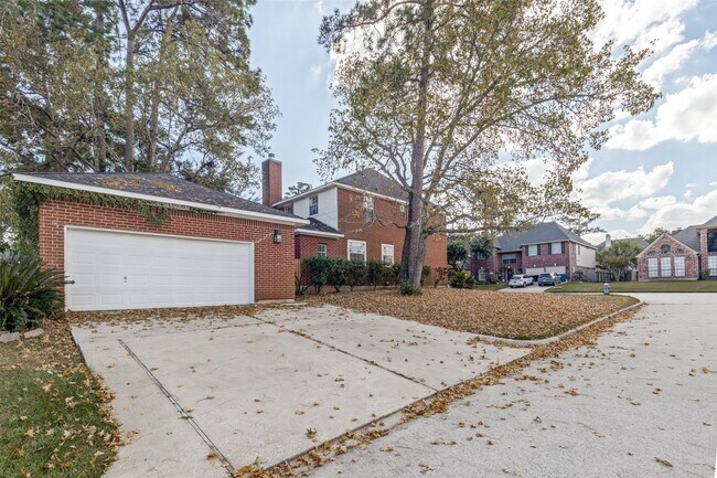 Building Photo - 19026 Owen Oak Dr