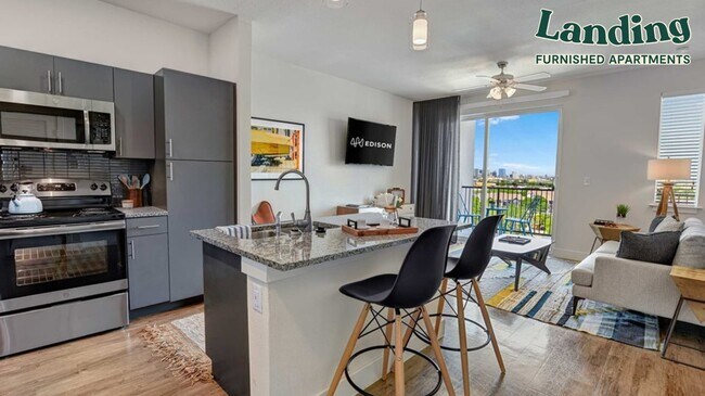Foto del edificio - 4711 E Riverside Dr