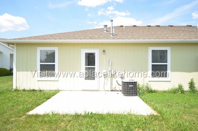Foto del edificio - 2020 Rock Creek Court Tonganoxie KS 66086