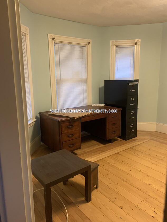 Foto principal - 1240 VFW Parkway