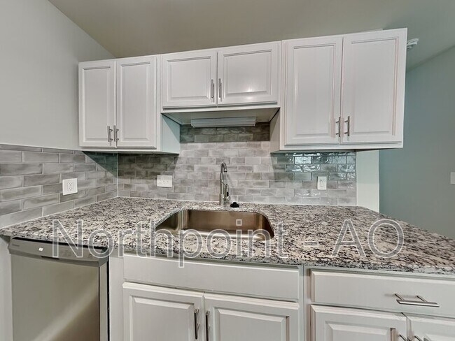 Building Photo - 1209 Hazelnut Dr