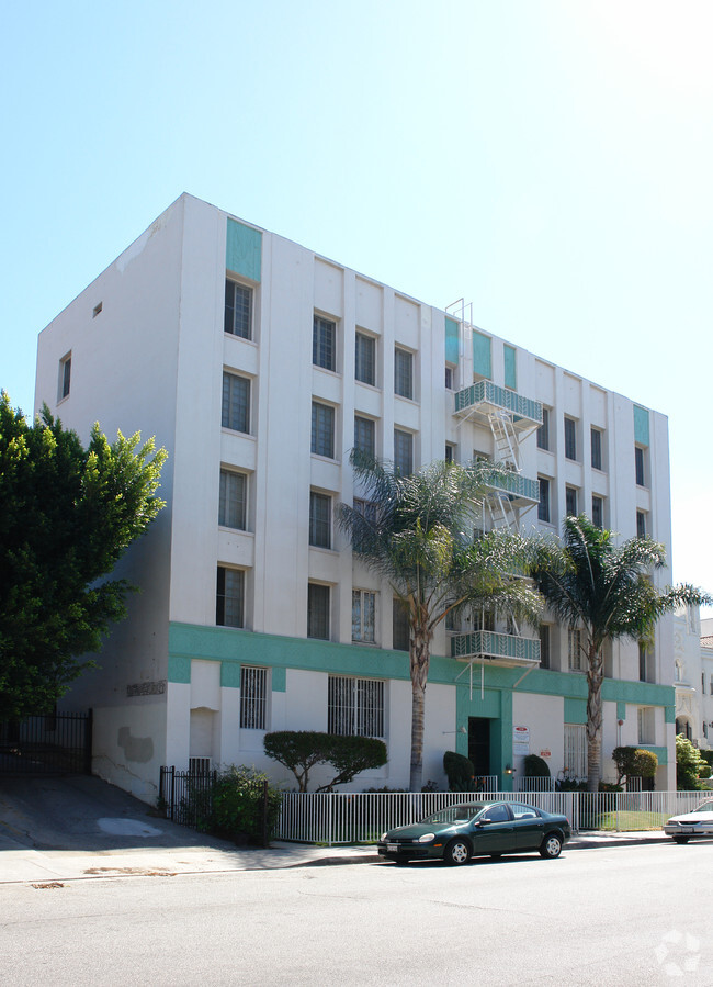 Building Photo - 318 S Kingsley Dr