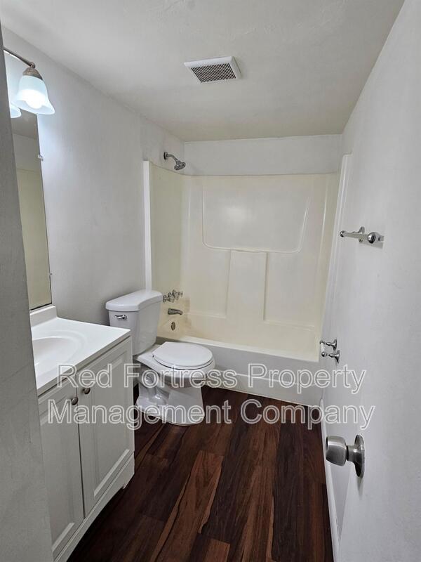 Foto del edificio - 4331 Glenwood Ave