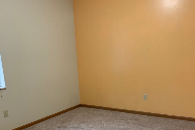 Bedroom 1 with new carpet - 6257 3rd Ave