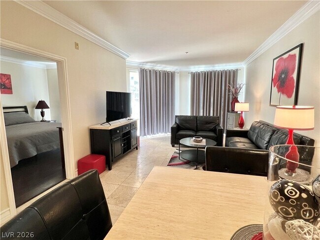 Building Photo - 270 E Flamingo Rd