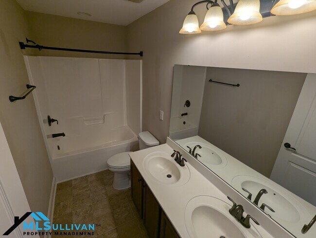 Foto del edificio - 833 Poplar St