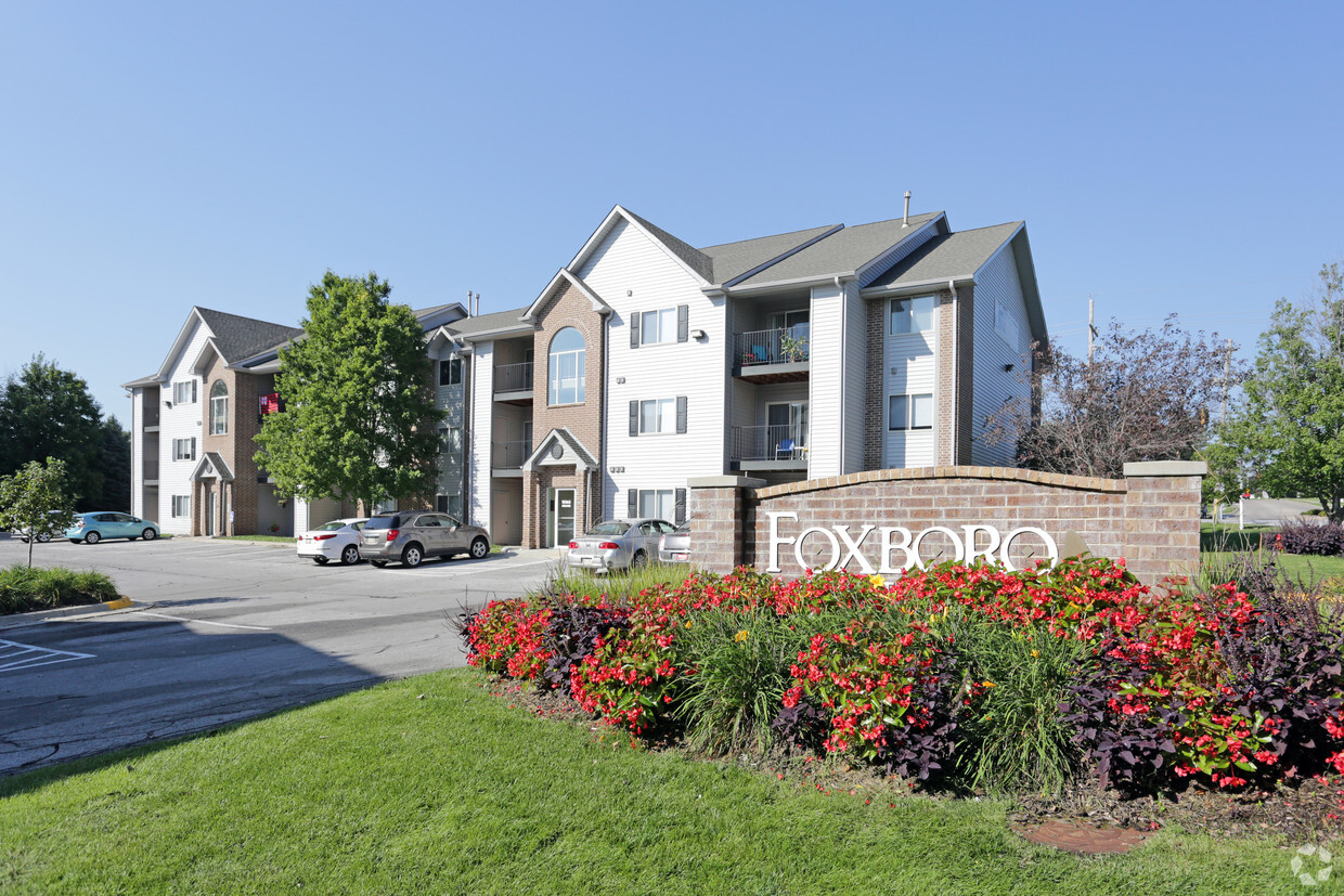 Foto principal - Foxboro Apartment Homes