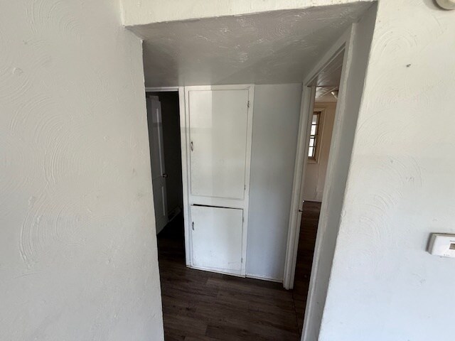 Foto del edificio - 1302 Eastbrook Dr