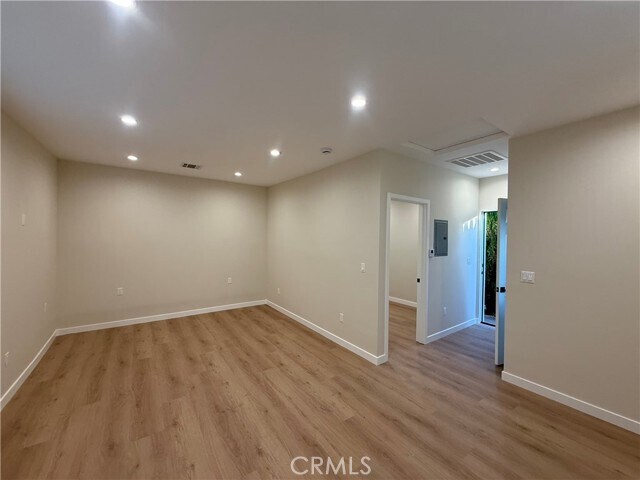 Foto del edificio - 8412 Etiwanda Ave