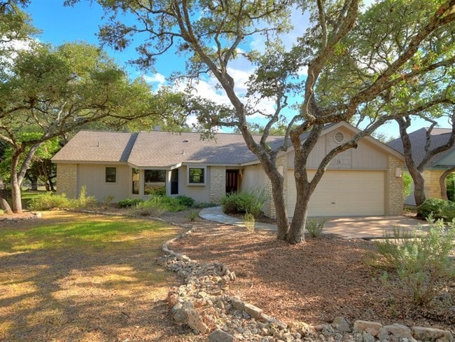 Building Photo - Golf Course Living