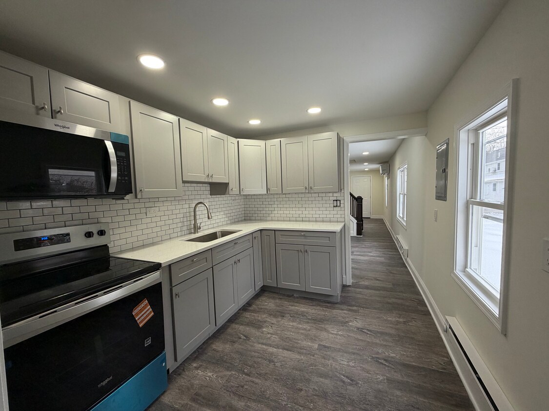 Foto del edificio - 195 Main St