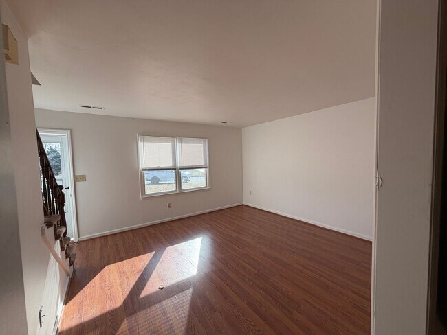 Foto del edificio - North Roanoke County Duplex!